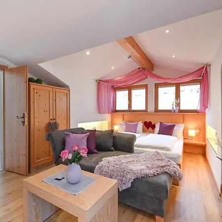 Alpenstuben Hotel 3*