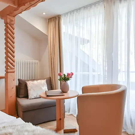 Alpenstuben Hotel 3*