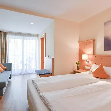 Alpenstuben Hotel 3*