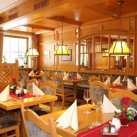 Hotel Alpenstuben 3*
