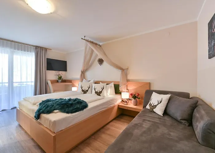 Hotel Alpenstuben 3*