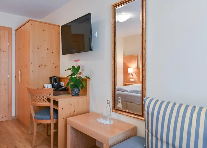 Hotel Alpenstuben 3*