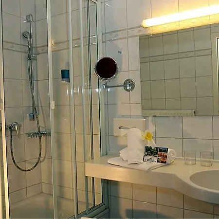 Alpenstuben Otel 3*