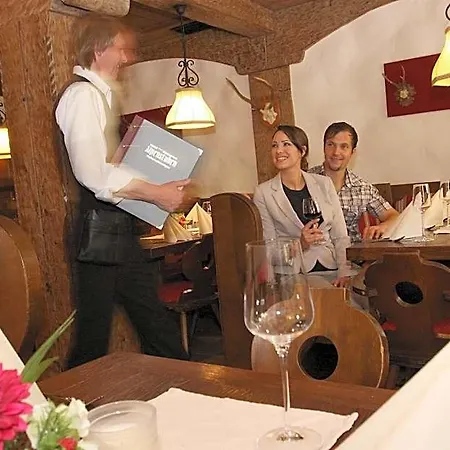 Alpenstuben 3*